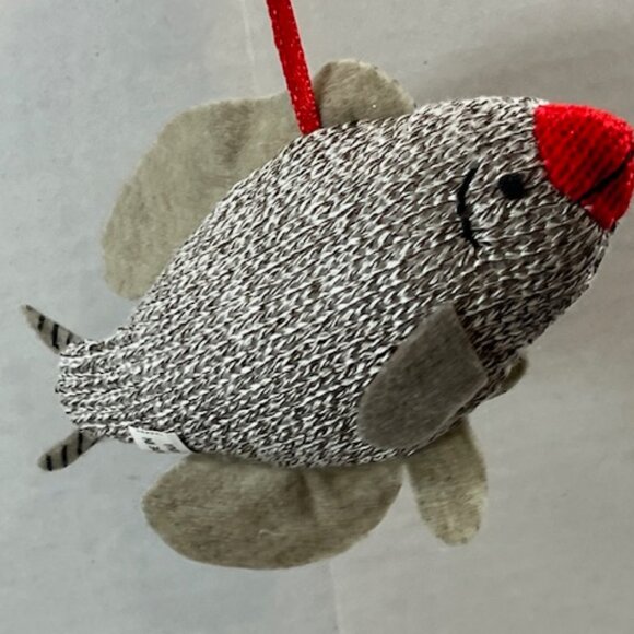 Stuffed Fish Plush Christmas Holiday Décor Hanging Ornament 5.5"x4" - Picture 7 of 11
